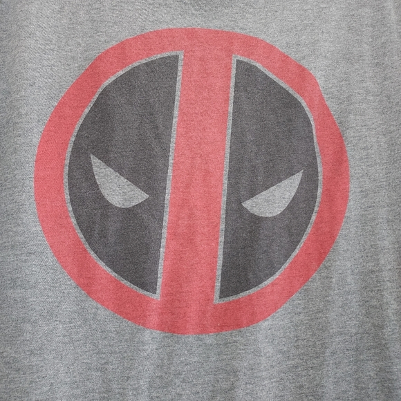 Deadpool Mens M T-Shirt Graphic Tee Old Navy Collectabilitees Short Sleeve Gray - Picture 4 of 12